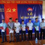 Kết nạp 6 Đảng viên mới tại Cao su Hoàng Anh - Mang Yang K