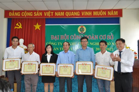 6 cá nhân được nhận bằng khen của Công đoàn CSVN 
