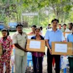 Cao su C.R.C.K: Tặng quà người dân Campuchia