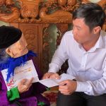 Cao su Chư Păh trao 110 phần quà cho các gia đình chính sách