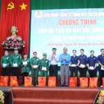 Công đoàn Cao su Bình Long trao 101 phần quà Tết cho người lao động