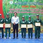 Nông trường Trần Văn Lưu đạt giải nhất đồng đội Hội thi Thợ giỏi thu hoạch mủ cao su năm 2024 Cụm 2 ...
