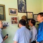 Ban Thường vụ Công đoàn Cao su Việt Nam và Đoàn Thanh niên VRG thăm gia đình đồng chí Trần Tử Bình