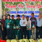 Lãnh đạo VRG thăm, tặng quà người lao động Công ty VRG Phước Hòa Kampong Thom