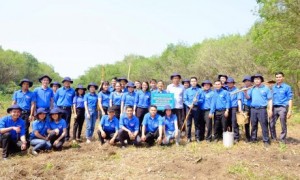 Công trình thanh niên Làm theo lời Bác của Đoàn CS Cty CPĐT XDCS Phú Thịnh