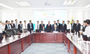 Hai bên tiến hành ký kết hợp tác kinh doanh
