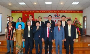 Ban chấp hành nhiệm kỳ mới ra mắt nhận nhiệm vụ