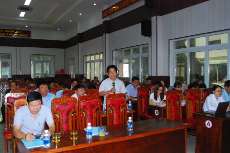 Ông Trần Thanh Hải - GĐ Nông trường Hòa Bình tham gia góp ý, đưa ra giải pháp thực hiện thành công kế hoạch 2020