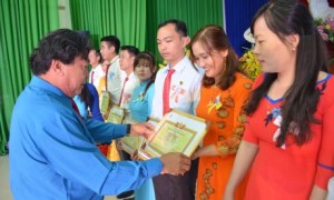 ông Phan Mạnh Hùng - UV BCH Tổng LĐLĐ VN, Chủ tịch CĐ Cao su VN