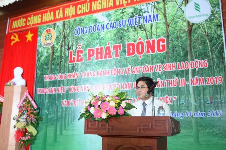ông Nguyễn Anh Thơ – Phó Cục trưởng Cục An toàn Vệ sinh Lao động, Bộ LĐ & TBXH biểu dương các kết quả các CĐ các cấp trong thời gian qua