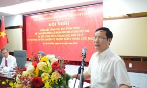 đồng chí Phạm Tấn Công - Phó Bí thư Thường trực Đảng ủy Khối Doanh nghiệp Trung ương đã ghi nhận, biểu dương và đánh giá cao những kết quả đạt được của Đảng bộ VRG