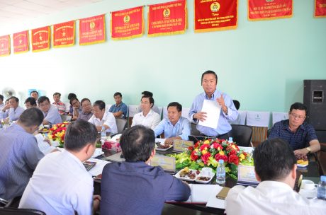 Ông Nguyễn Duy Linh – TGĐ Cao su Chư Sê Kampong Thom, Cụm trưởng Cụm I cáo tại buổi làm việc