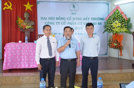 Ông Huỳnh Tấn Siêu – Phó Ban Công nghiệp VRG, Chủ tịch HĐQT Cơ khí Cao su ra mắt đại hội