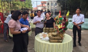 Ban tổ chức chấm giải.