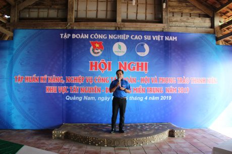 Đ/c Thái Bảo Tri – UV BCH TW Đoàn, Bí thư ĐTN VRG  phát biểu tại hội nghị