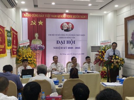 Đồng chí Trương Minh Trung - UV BTV Đảng ủy, Phó TGĐ VRG phát biểu chỉ đạo đại hội